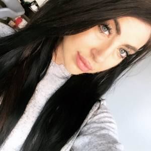 Meet your Posher, Alisha